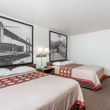 Super 8 By Wyndham Prince Frederick Экстерьер фото